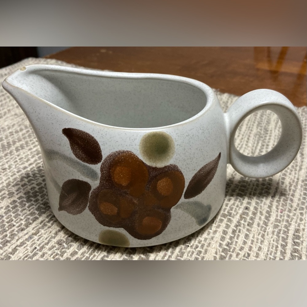 Noritake Folkstone and Stoneware Gravy Boat